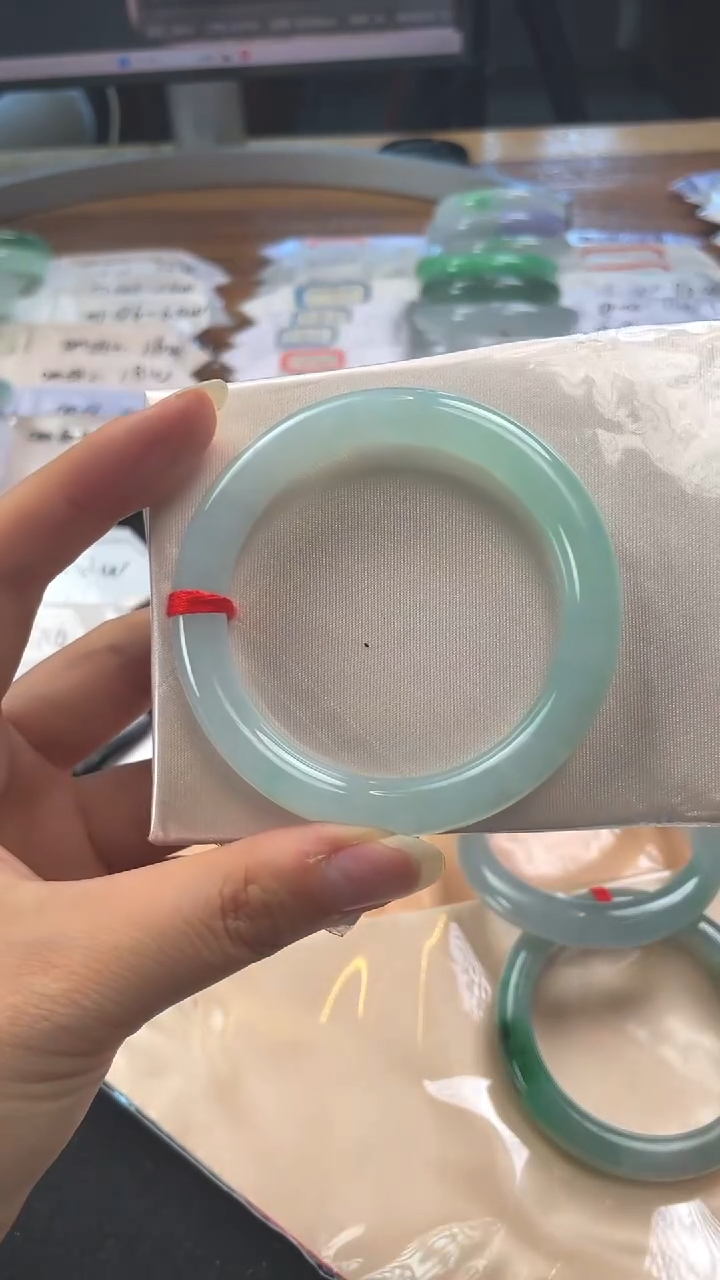 翡翠手镯未镶嵌手镯MY3333