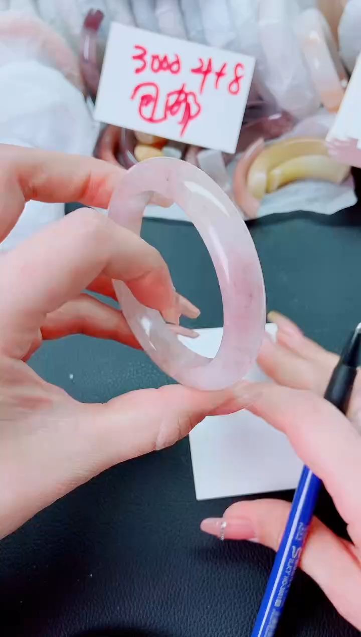 【闪购商品】石英质玉手镯未镶嵌M207-60-59