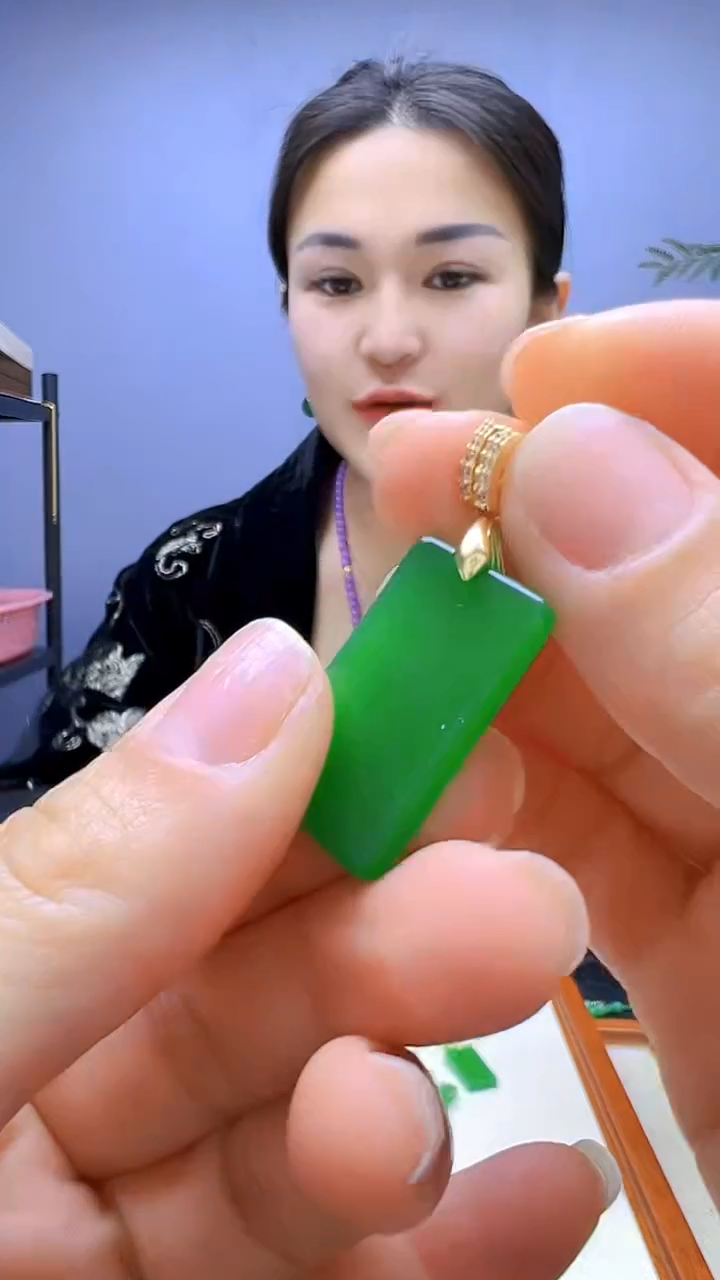 【闪购商品】翡翠颈饰14K金镶嵌颈饰