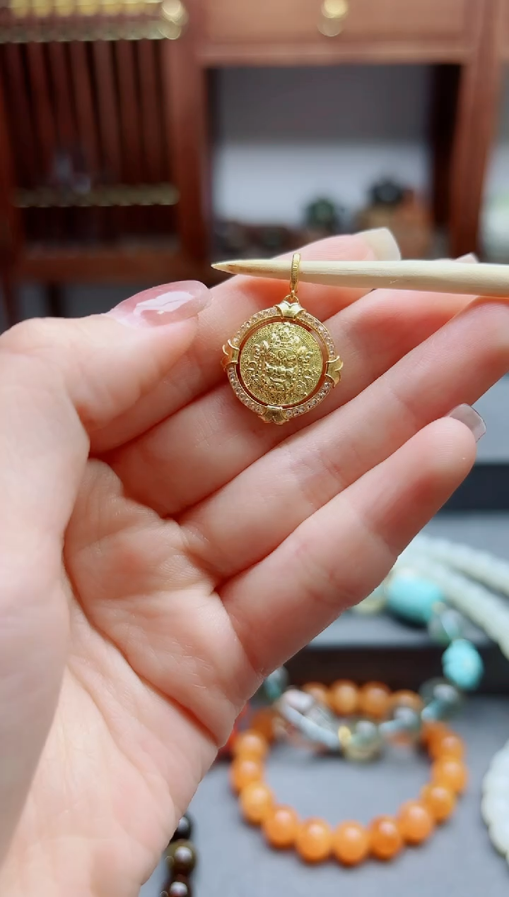 18K金颈饰18K金黄财财吊坠ZX赠链