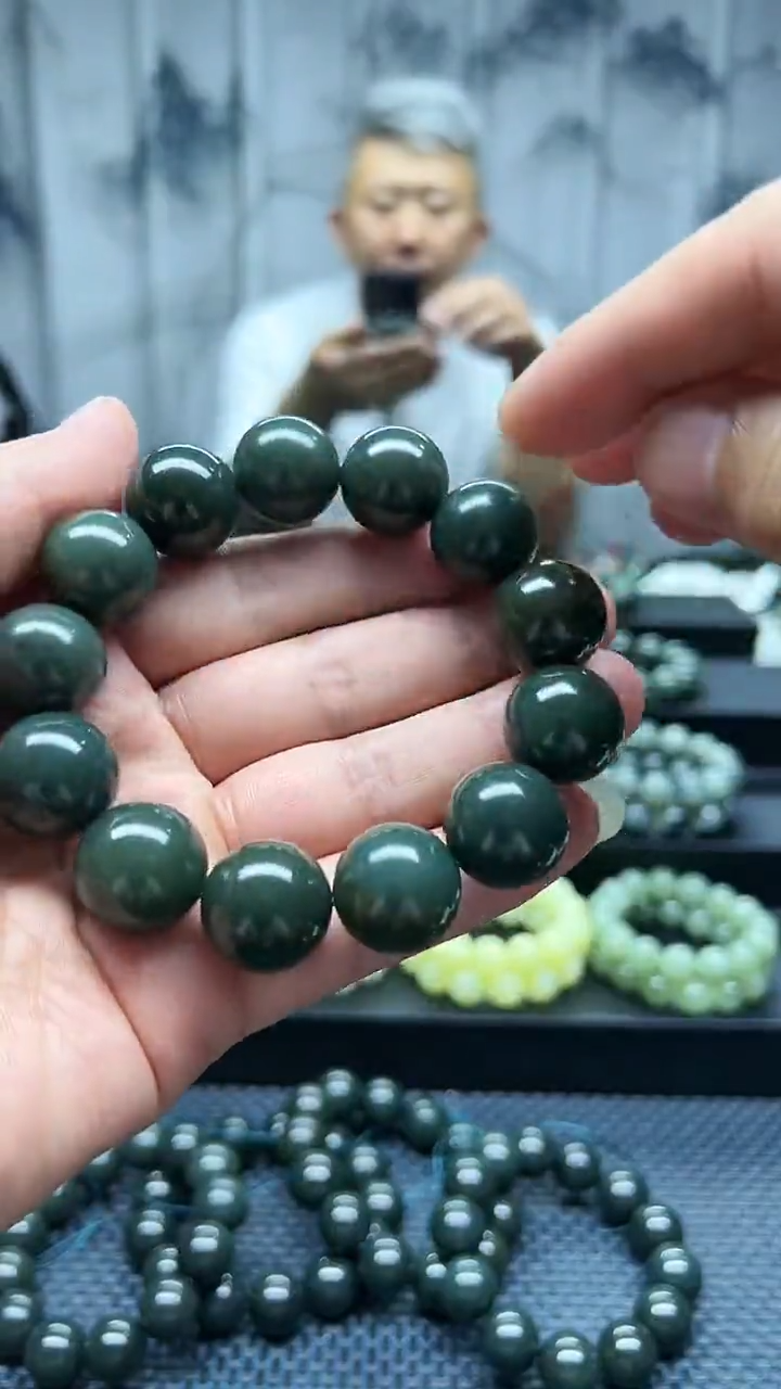 手串未镶嵌和田玉切莫蓝卡18纯天然拍一发一