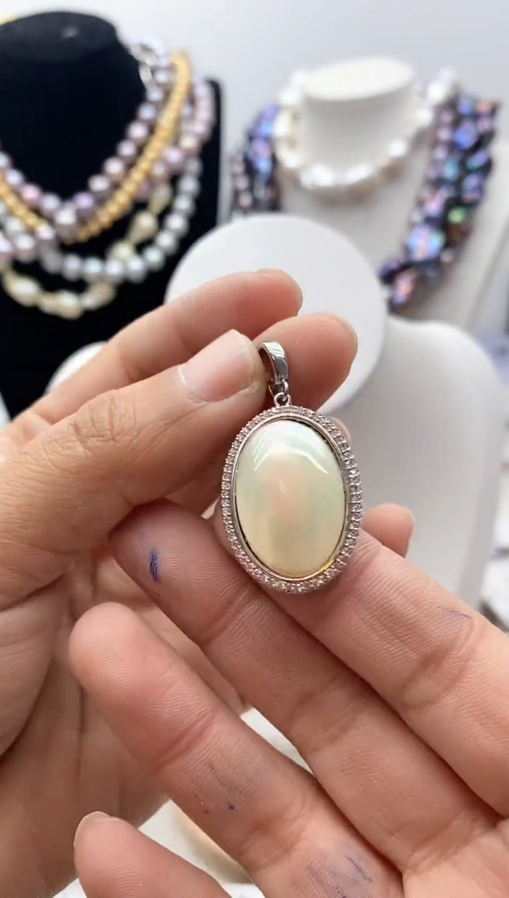 【闪购商品】淡水珍珠颈饰钛钢56