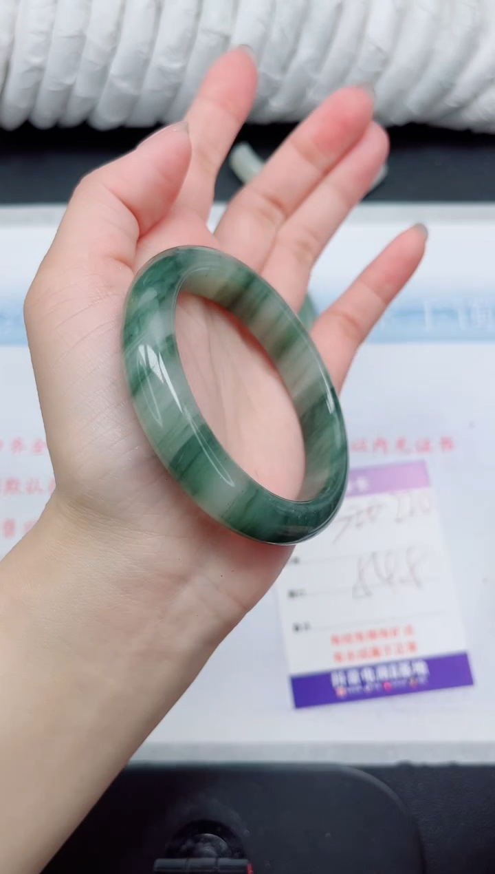 【闪购商品】石英质玉手镯未镶嵌220-54.5