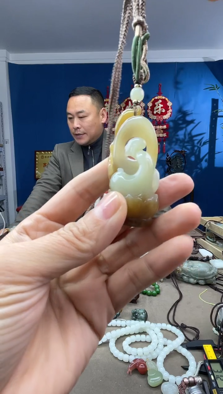 【闪购商品】和田玉颈饰未镶嵌1