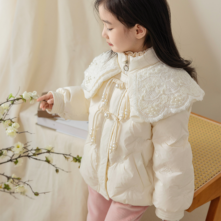 国风刺绣款2025女童公主潮款国潮珍珠领冬季保暖外套绒服羽丝外套
