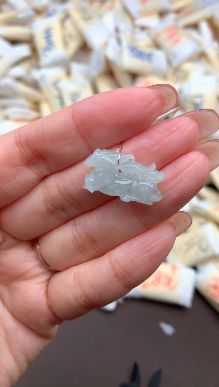 【闪购商品】翡翠挂件未镶嵌   一