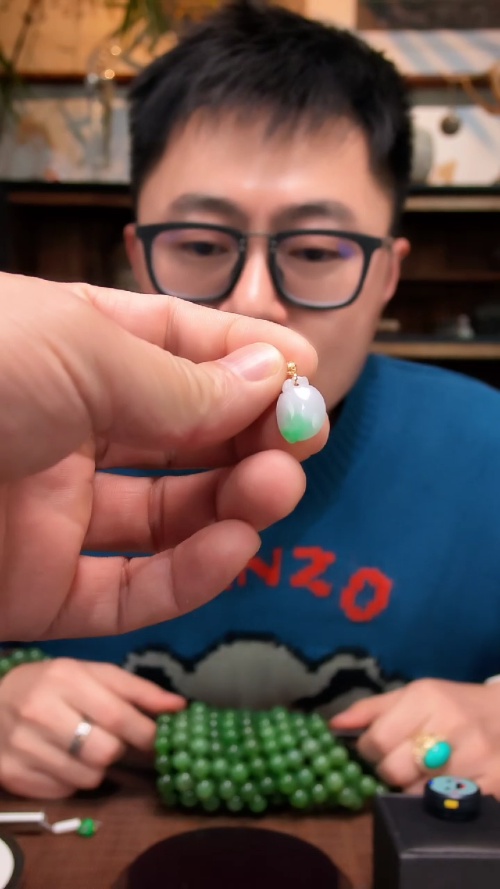 颈饰18K金镶嵌翡翠18K金翡翠桃子吊坠QJG赠链