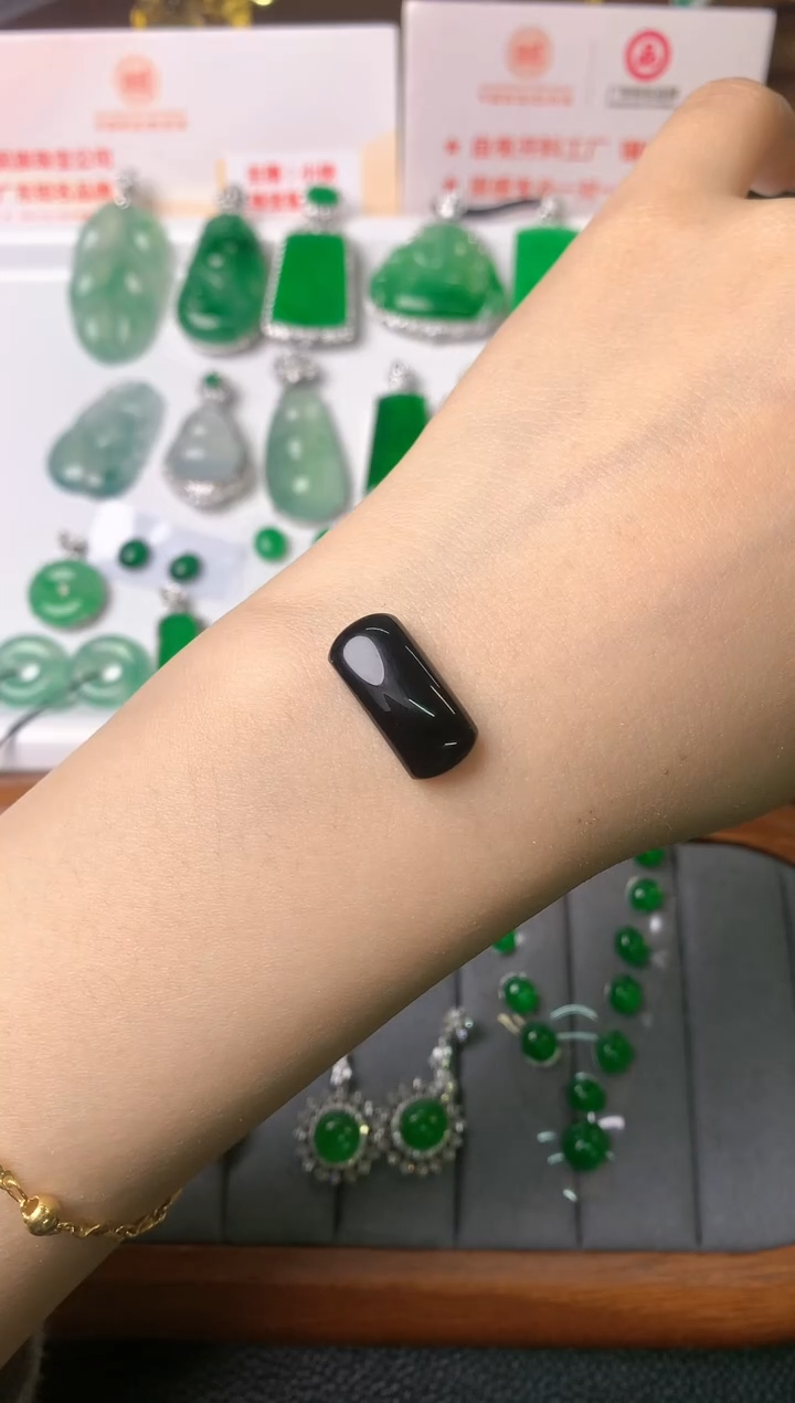 【闪购商品】定制翡翠未镶嵌裸石（镶嵌定制）