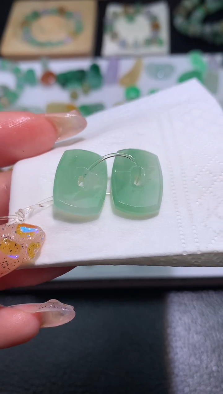 【闪购商品】定制翡翠未镶嵌一对方糖