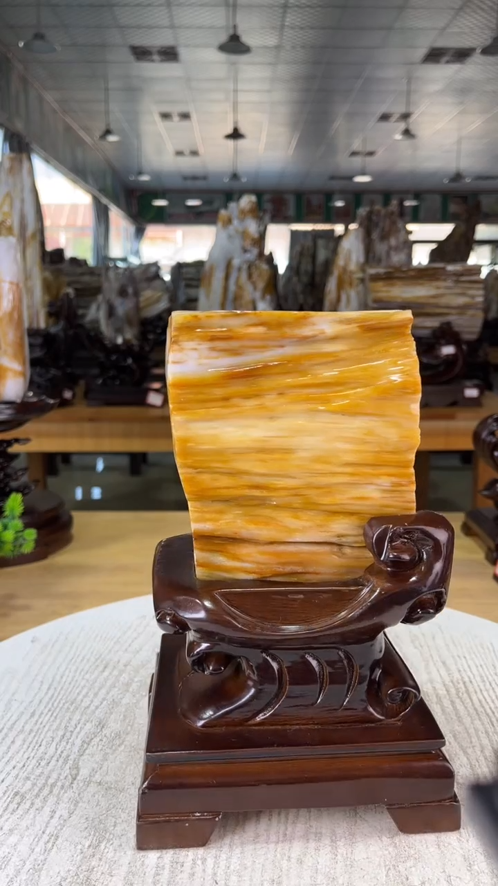 未镶嵌珠宝奇石硅化玉399