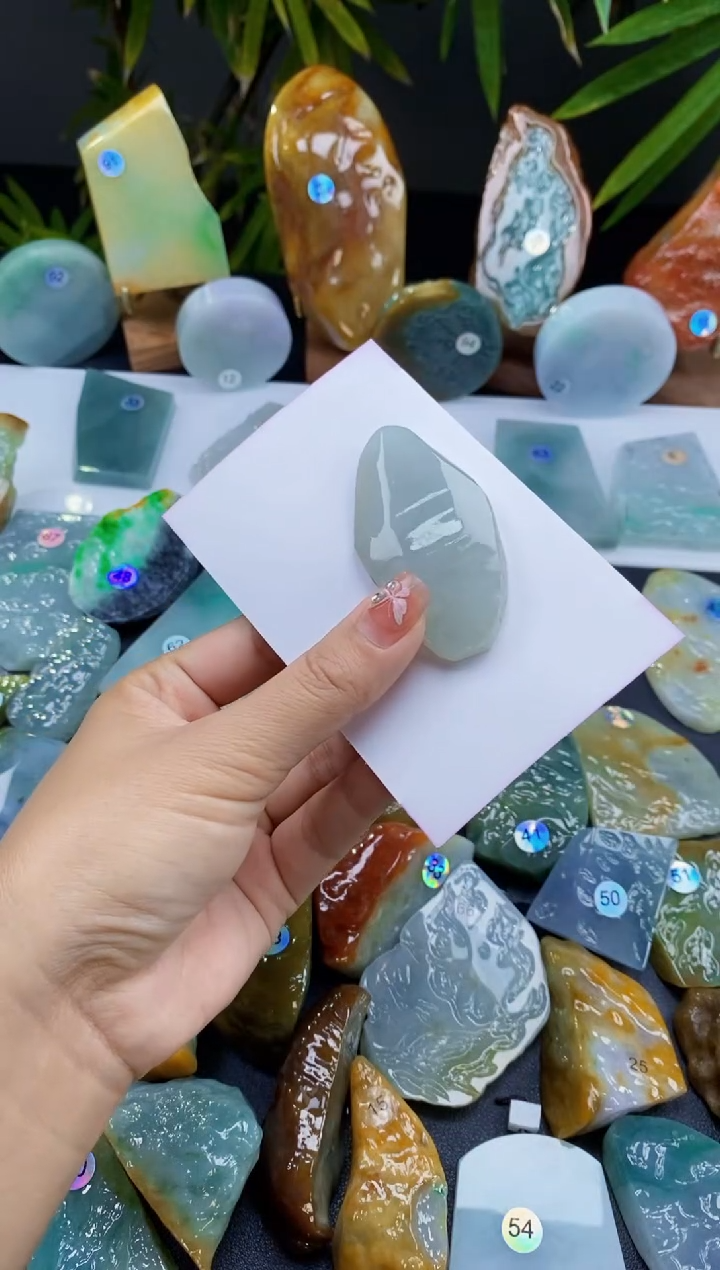 【闪购商品】定制翡翠未镶嵌翡翠