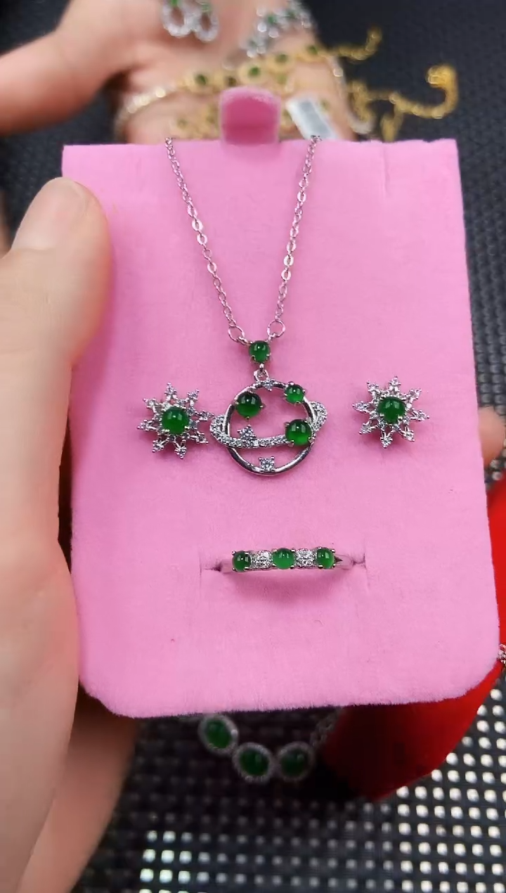 【闪购商品】翡翠套链未镶嵌111111111