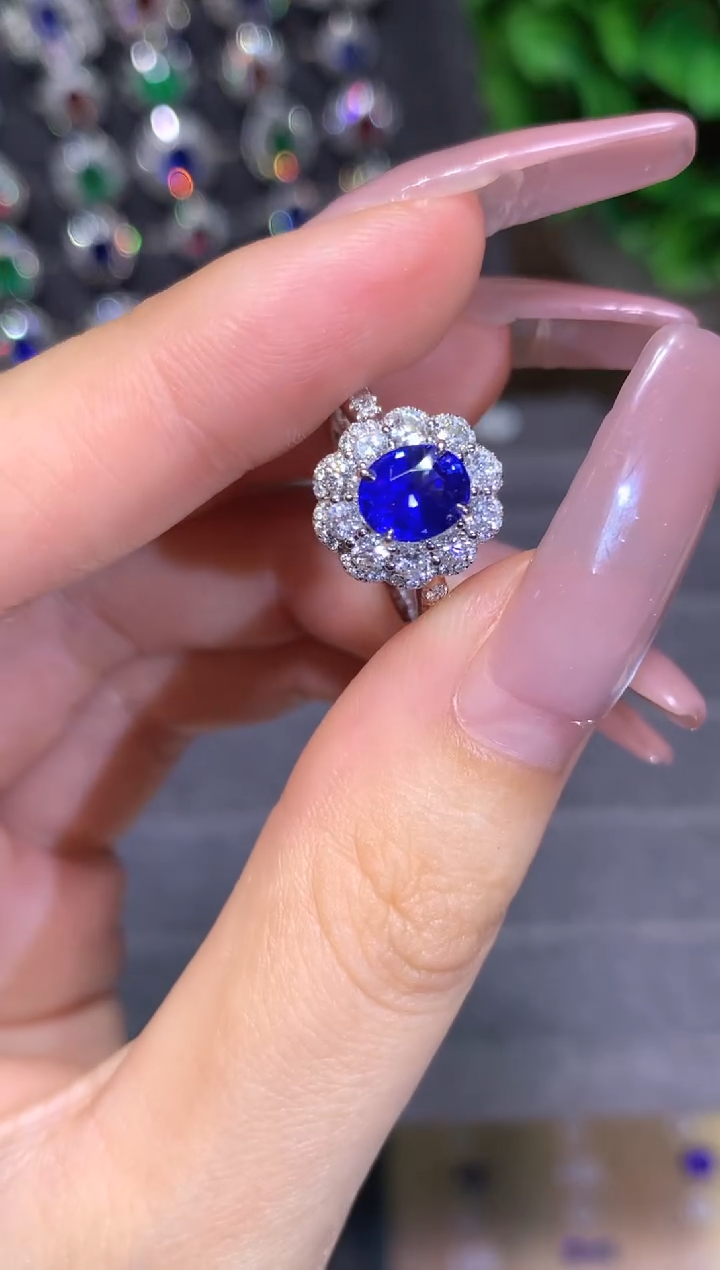 戒指蓝宝石18K金镶嵌1.2CT