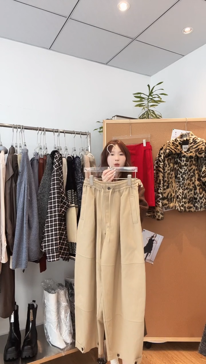 编号071 LAMRONS设计师品牌25新款松紧腰休闲裤 待开价