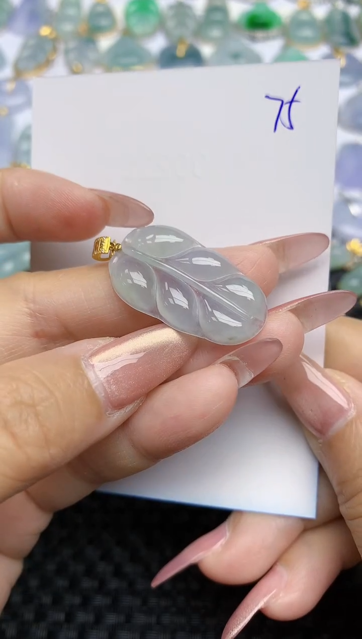 【闪购商品】翡翠颈饰18K金镶嵌天然A货翡翠 75