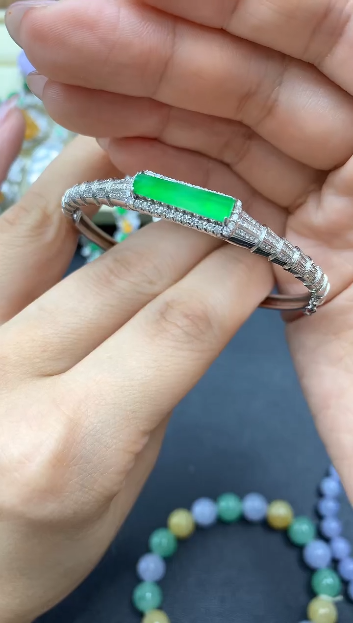 【闪购商品】翡翠手镯18K金镶嵌575-中国好珍宝