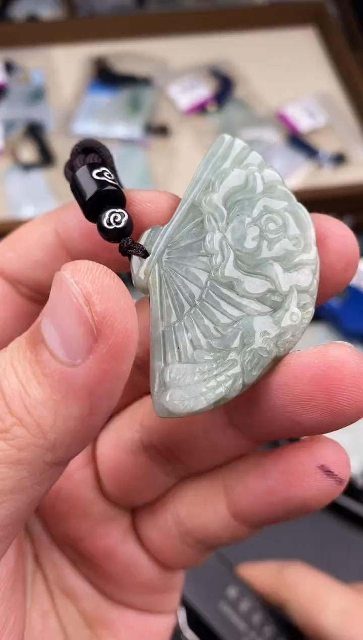 【闪购商品】翡翠颈饰未镶嵌  天然翡翠，一物一图