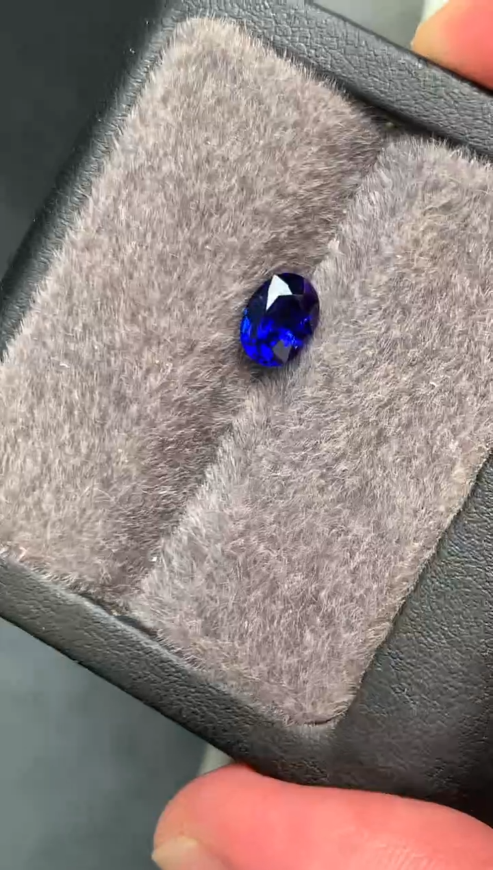 裸石蓝宝石25-5 W 1.625ct皇家蓝蓝宝