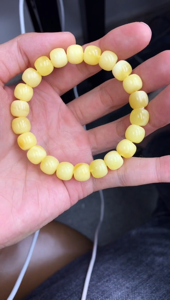 裸石蜜蜡未镶嵌手串