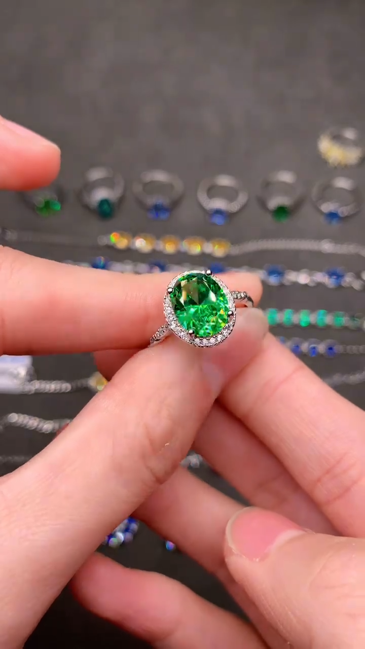 【闪购商品】石榴石（沙弗莱）戒指银S925镶嵌······