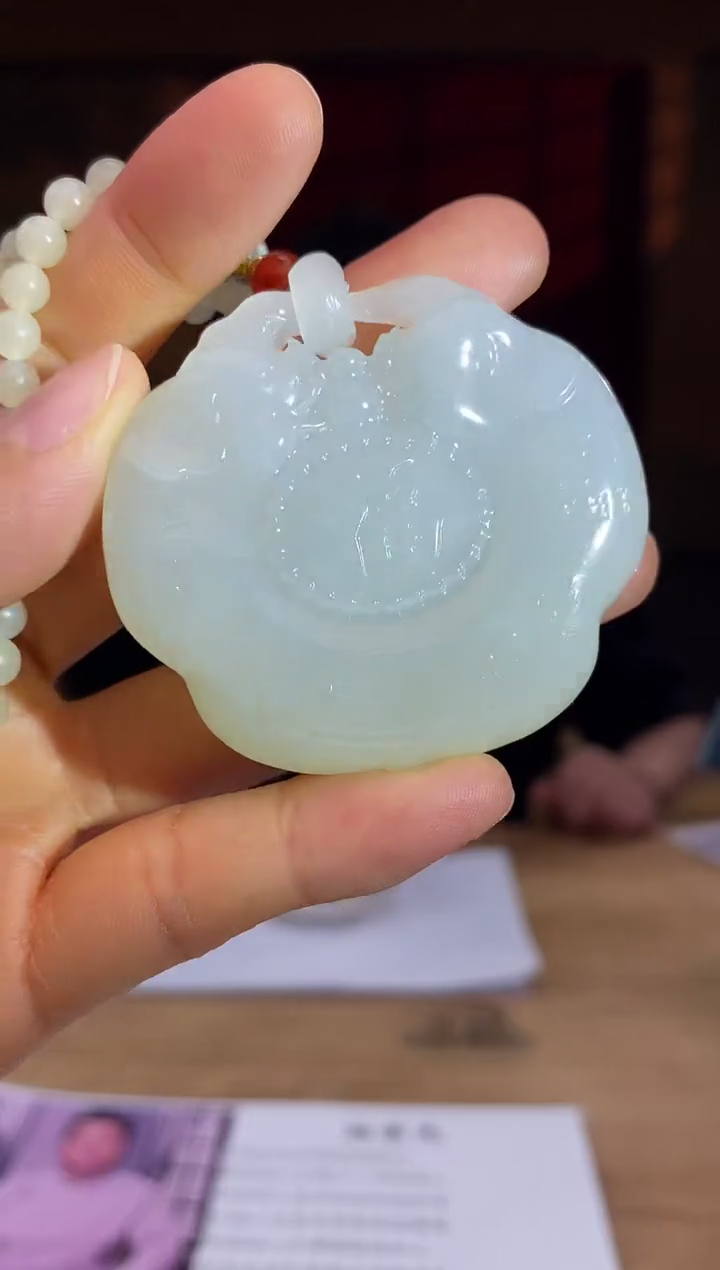 和田玉未镶嵌颈饰D542