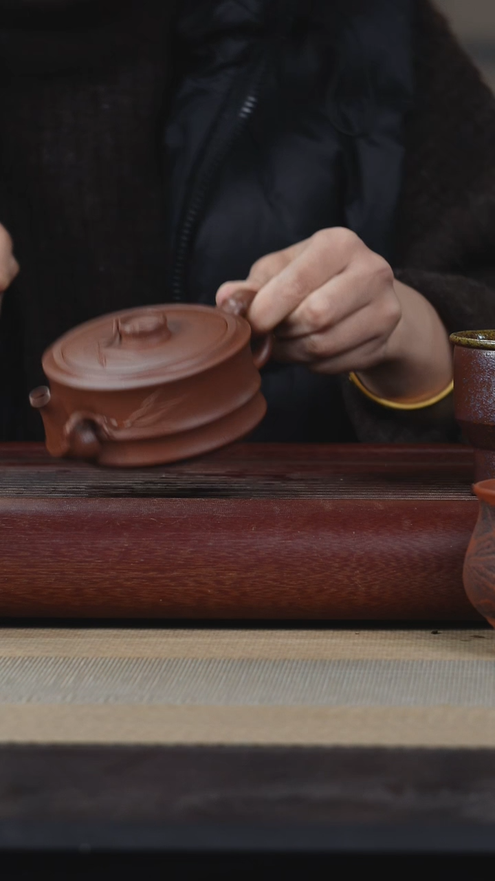 【闪购商品】紫砂茶杯底槽清竹节壶