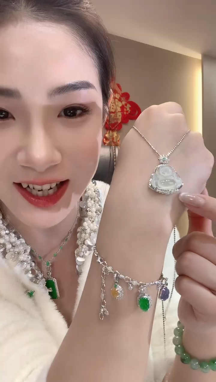 【闪购商品】翡翠吊坠(不含链)18K金镶嵌A11多样性发货一件