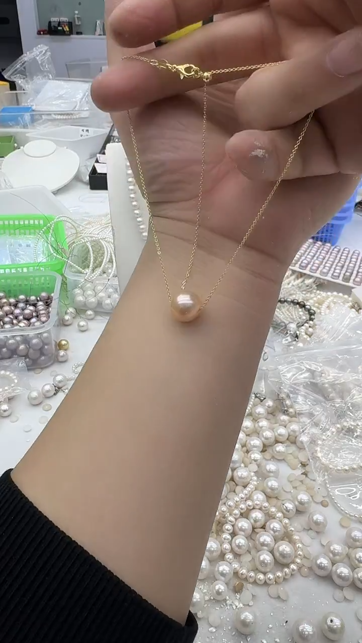 吊坠(赠链)未镶嵌淡水珍珠11mm 中国红路路通