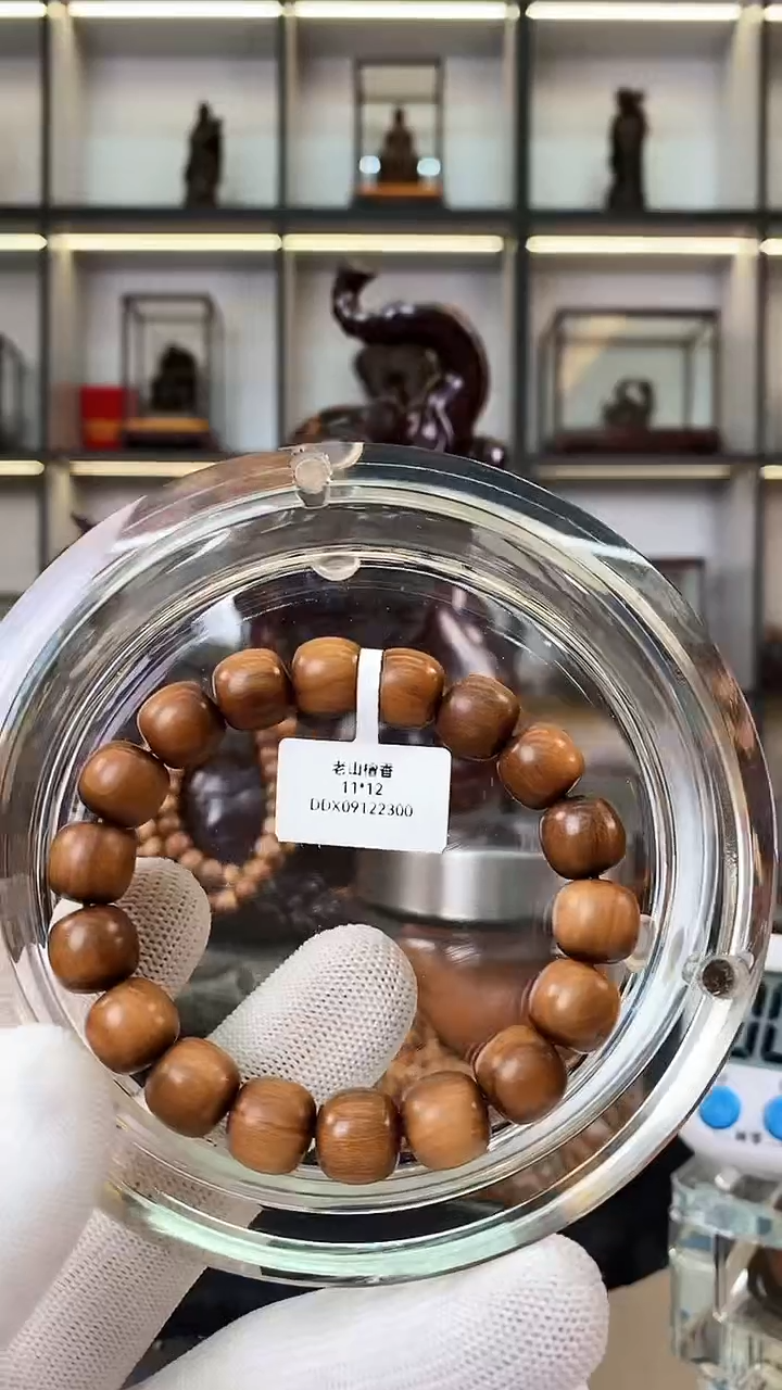 【闪购商品】檀香木手串/手链11*12老型