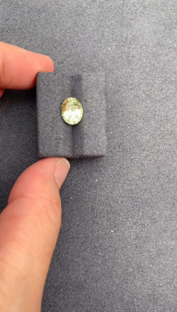 【闪购商品】金绿宝石裸石未镶嵌2.6ct金绿宝石
