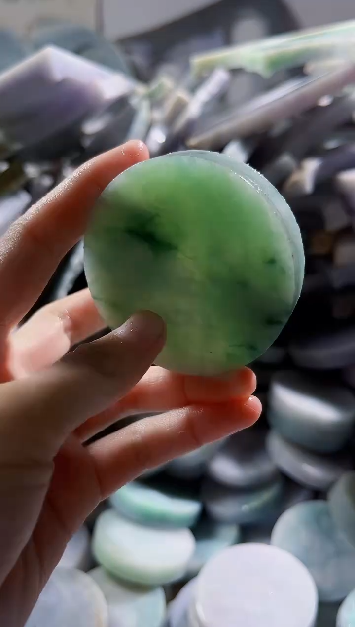 翡翠裸石 缅甸翡翠A货柠1052