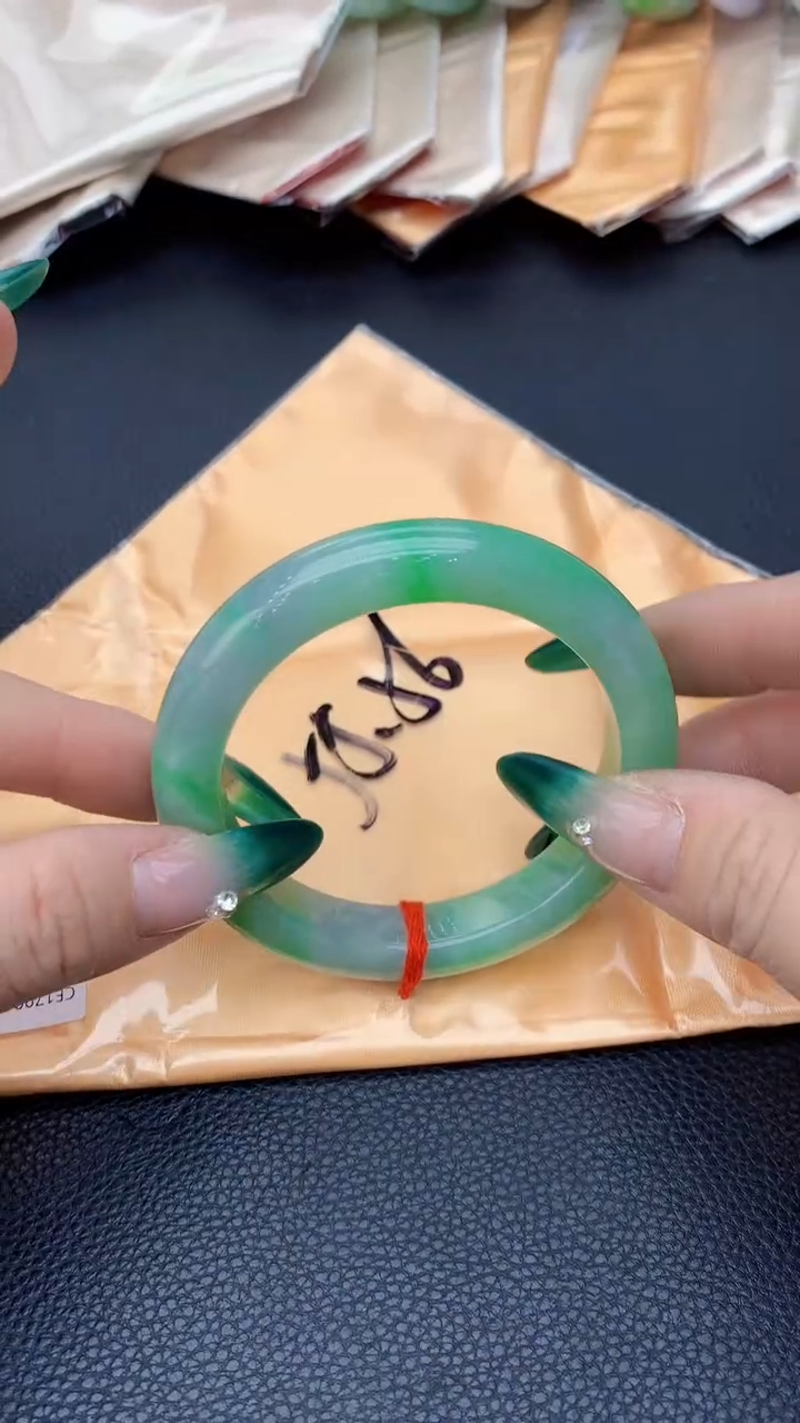 【闪购商品】翡翠手镯未镶嵌0380659265