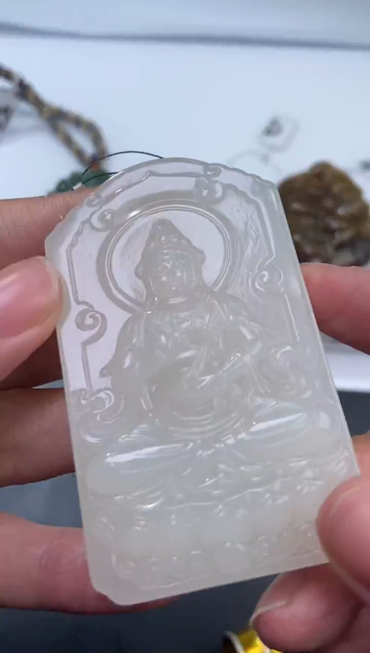 未镶嵌和田玉挂件371747    多人