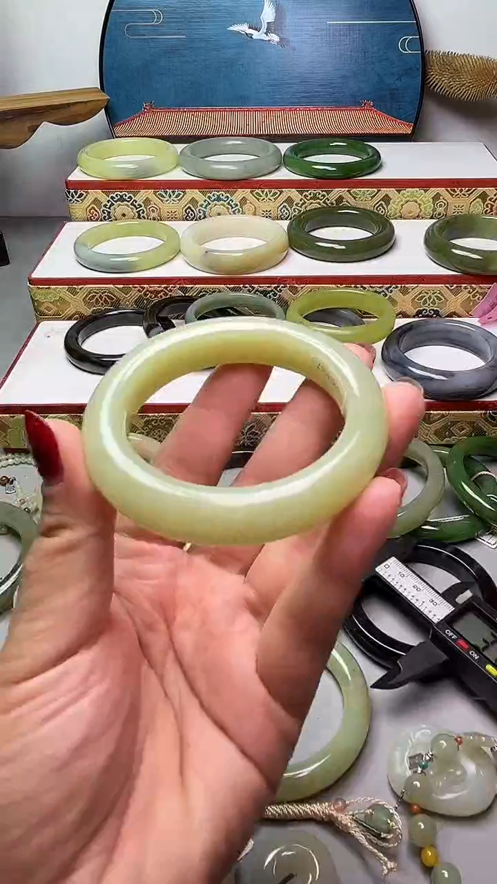 未镶嵌手镯和田玉新疆若羌黄口54.6