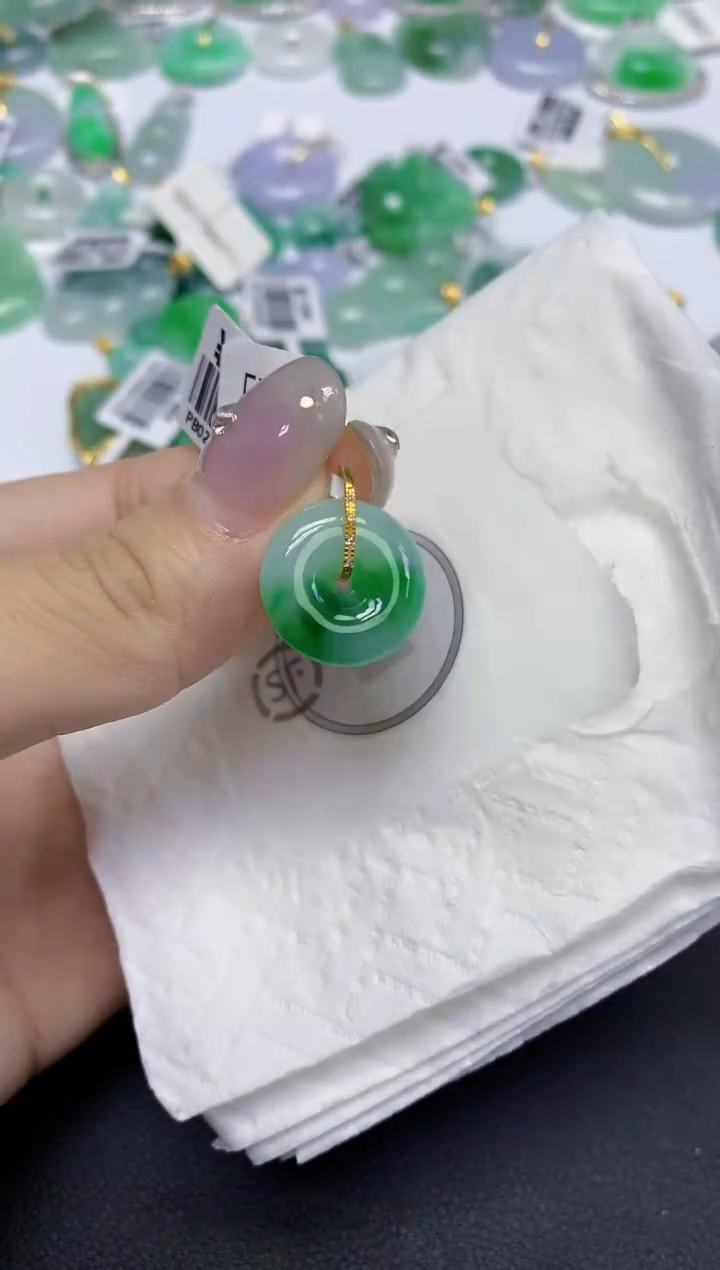 颈饰18K金镶嵌翡翠天然缅甸翡翠A货百元以上9元证书费自理