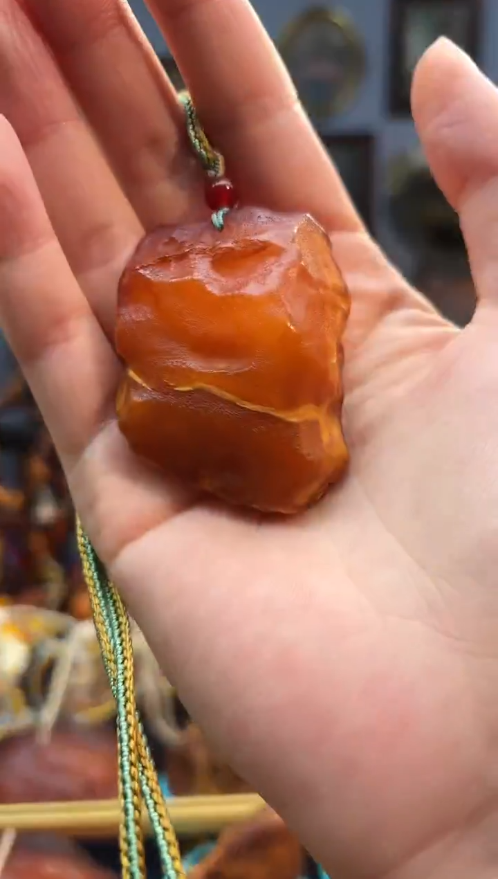 琥珀颈饰未镶嵌吊坠