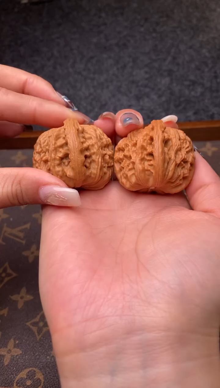 把件文玩核桃B245号44尺白狮子