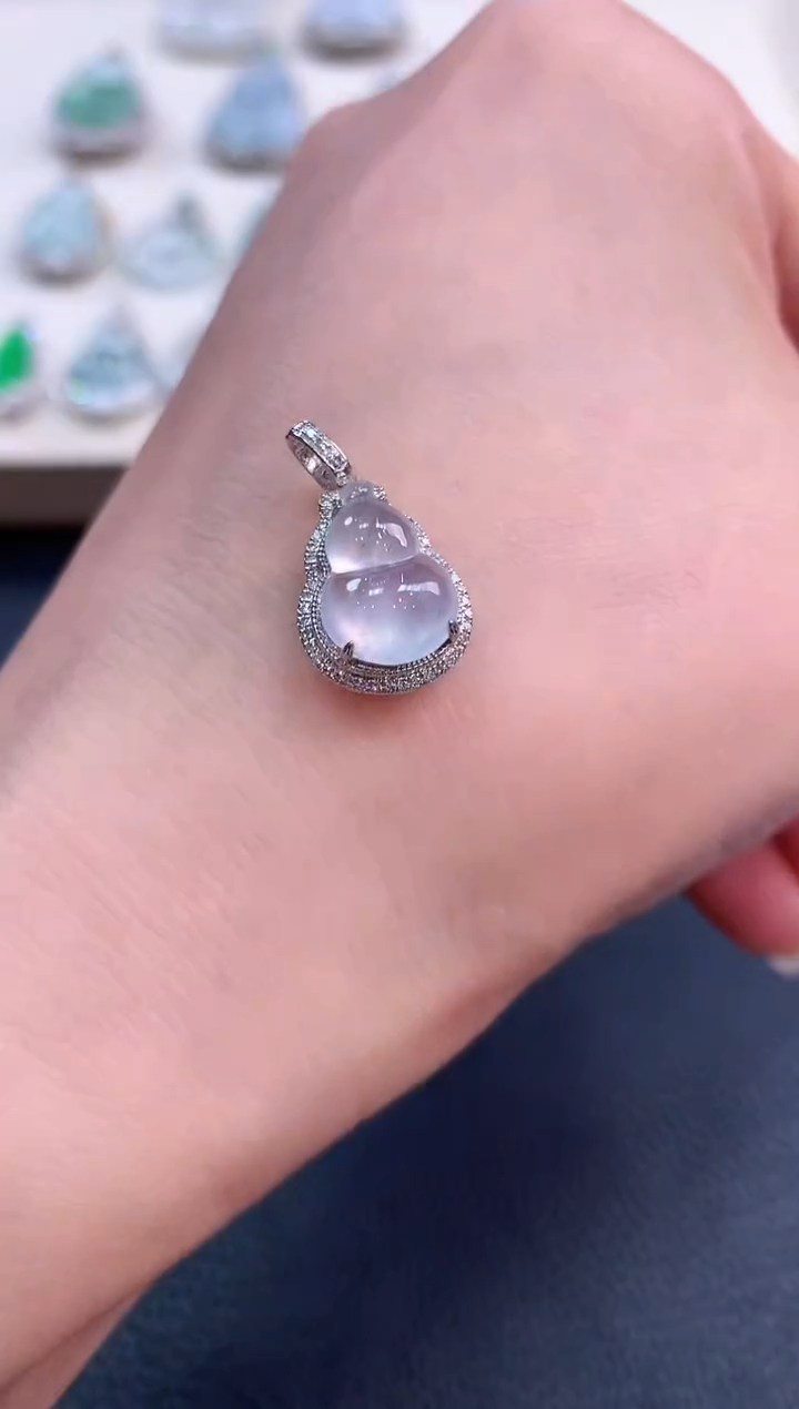 【闪购商品】翡翠吊坠(不含链)18K金镶嵌b12       