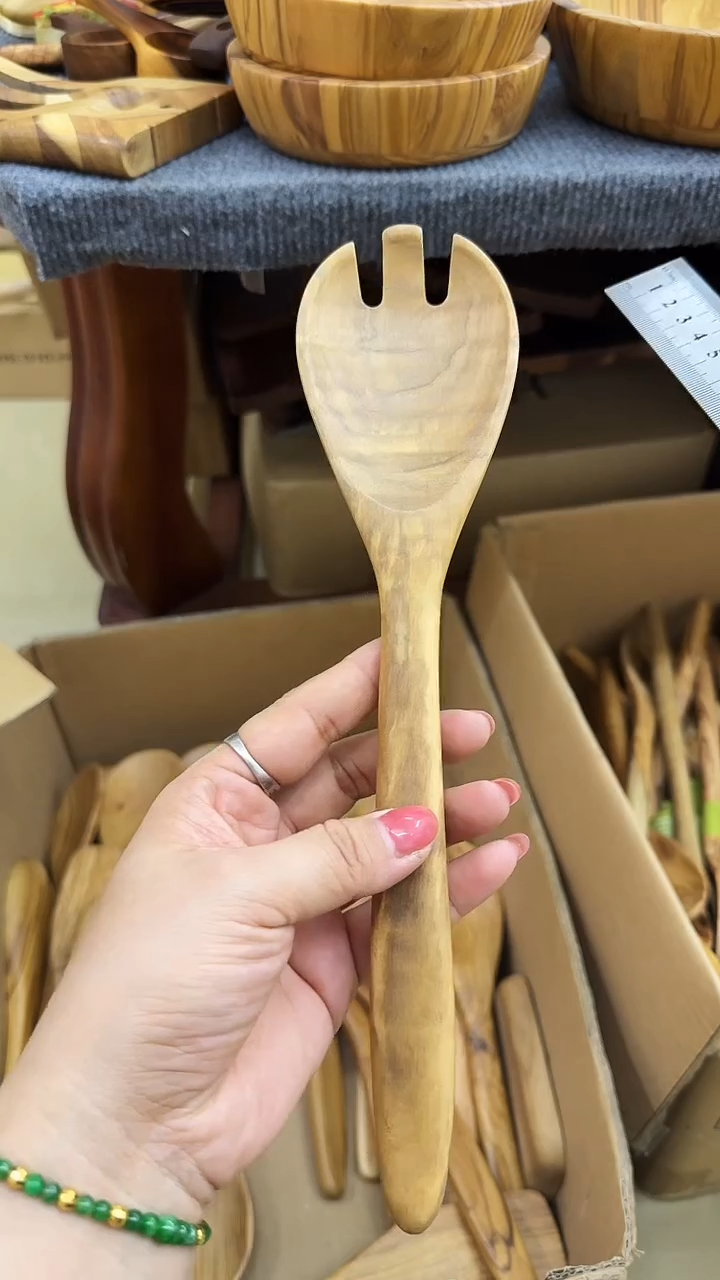 橄榄木搅拌勺一个