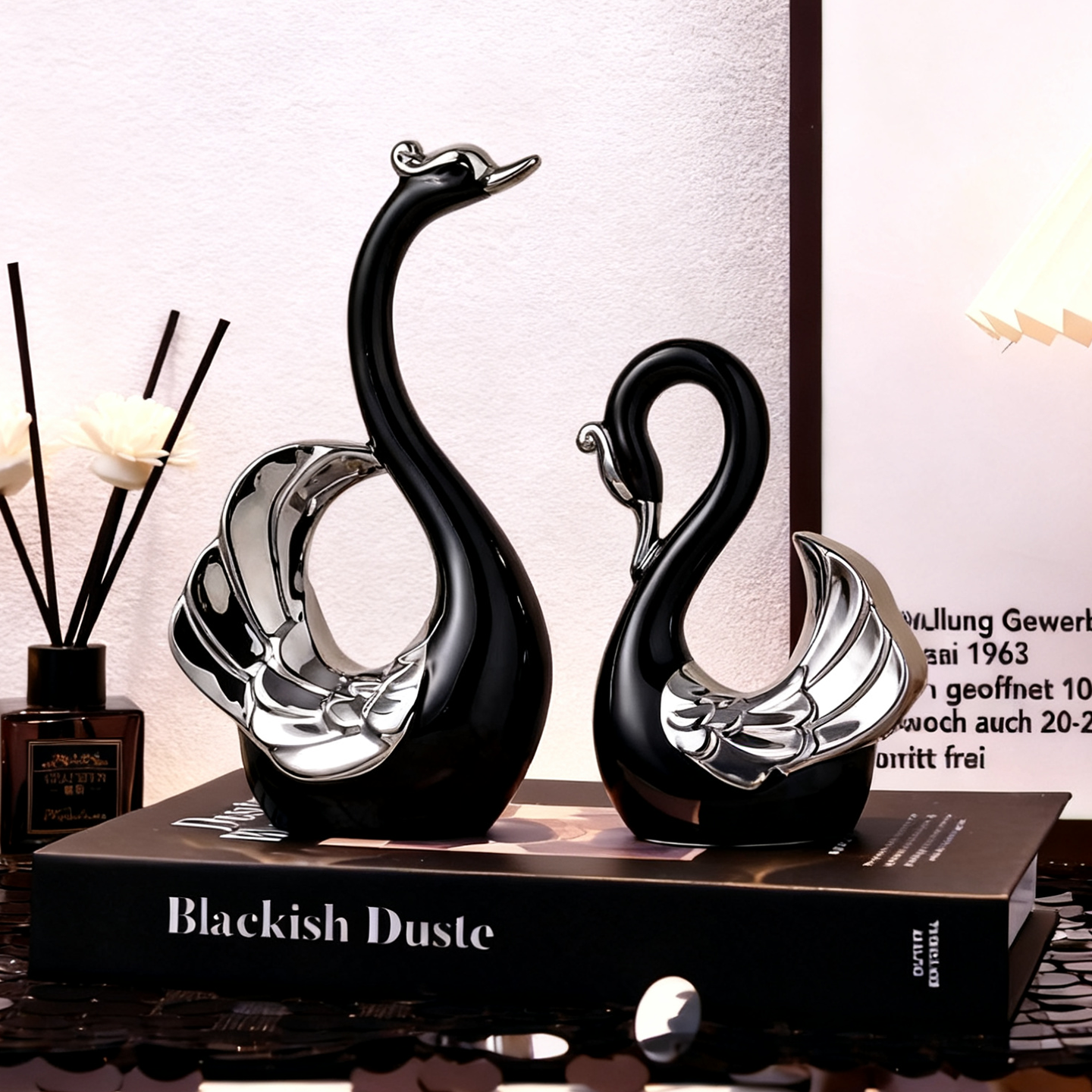 天鹅轻奢酒柜家居客厅装饰品高档陶瓷电视柜玄关桌面现代风高级