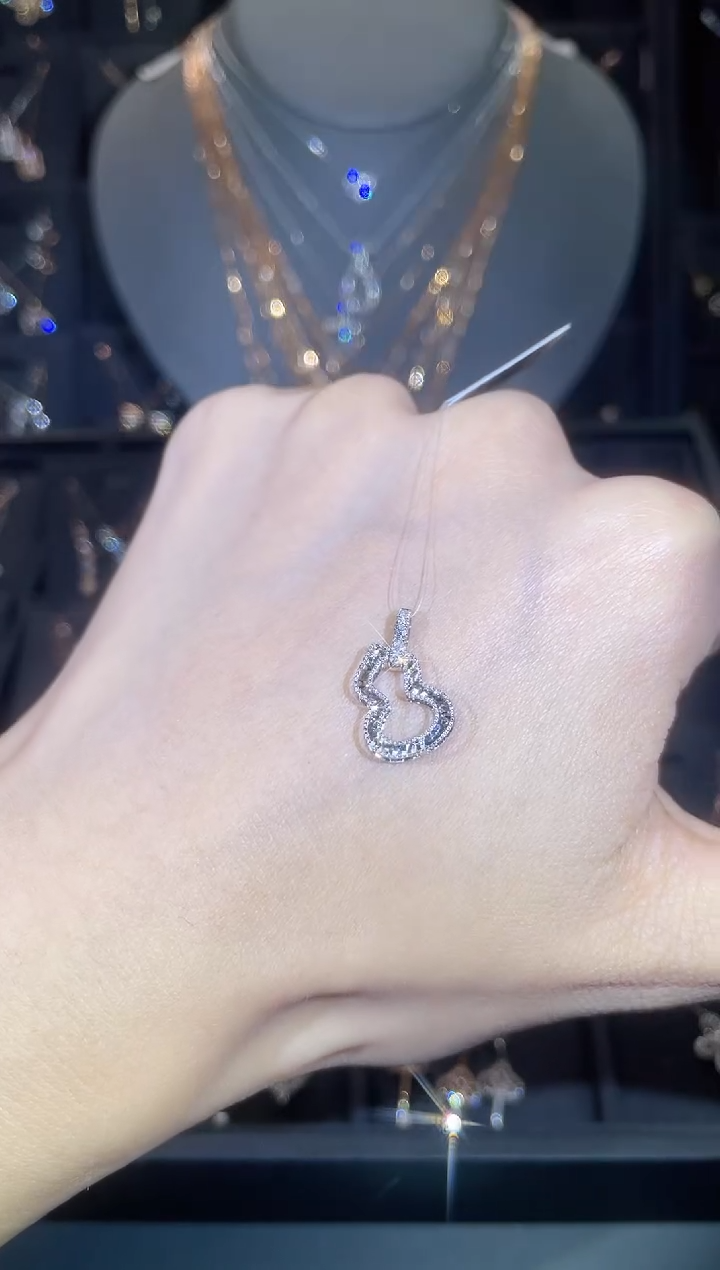 吊坠(不含链)钻石18K金镶嵌18K金白  多人 葫芦