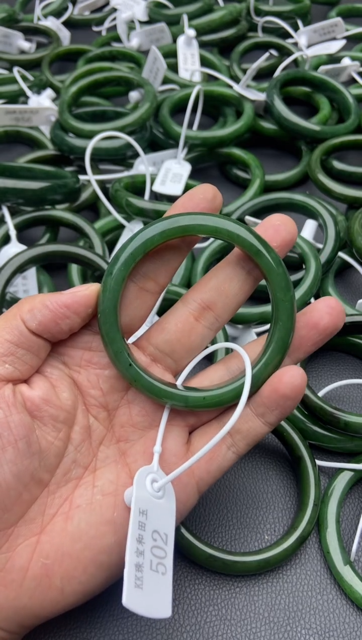 未镶嵌手镯和田玉（碧玉）38-59.5