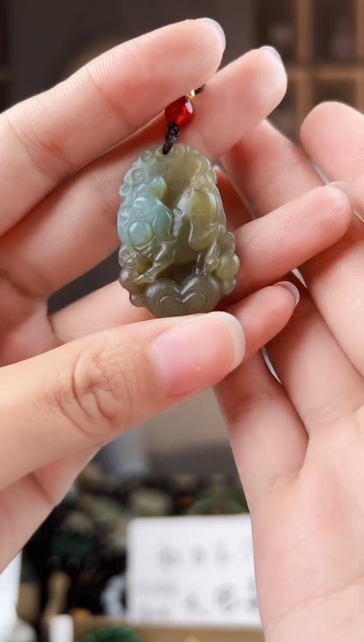 颈饰未镶嵌和田玉拍一发一，多样性发货