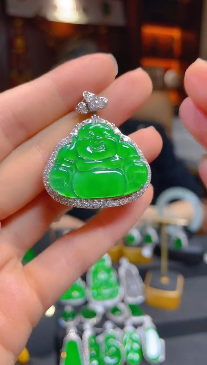 【闪购商品】翡翠颈饰银S925镶嵌108371天然A货翡翠佛公吊坠