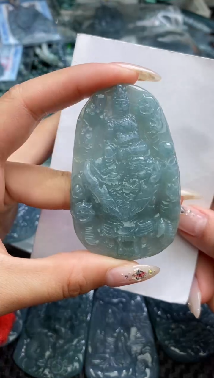 【闪购商品】翡翠颈饰未镶嵌          