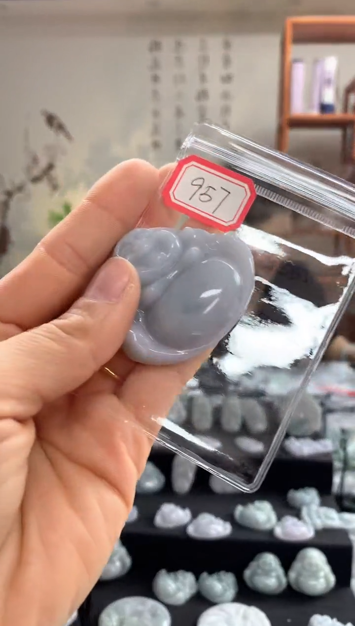 【闪购商品】翡翠颈饰未镶嵌佛公957