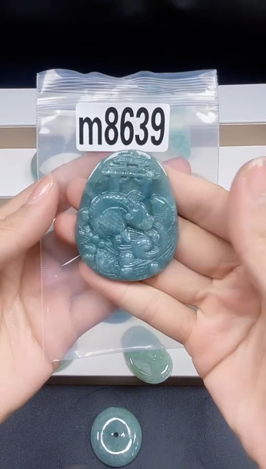 颈饰未镶嵌翡翠天然翡翠吊坠挂件