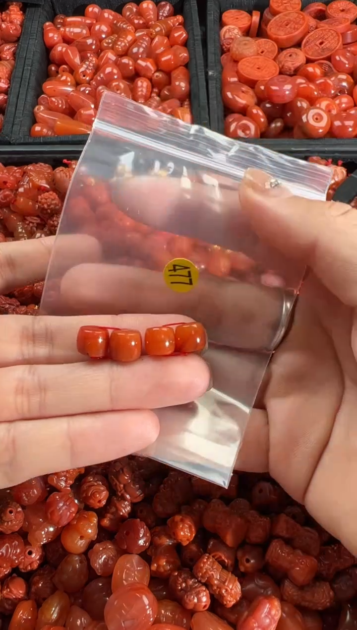 【闪购商品】南红玛瑙颈饰未镶嵌1