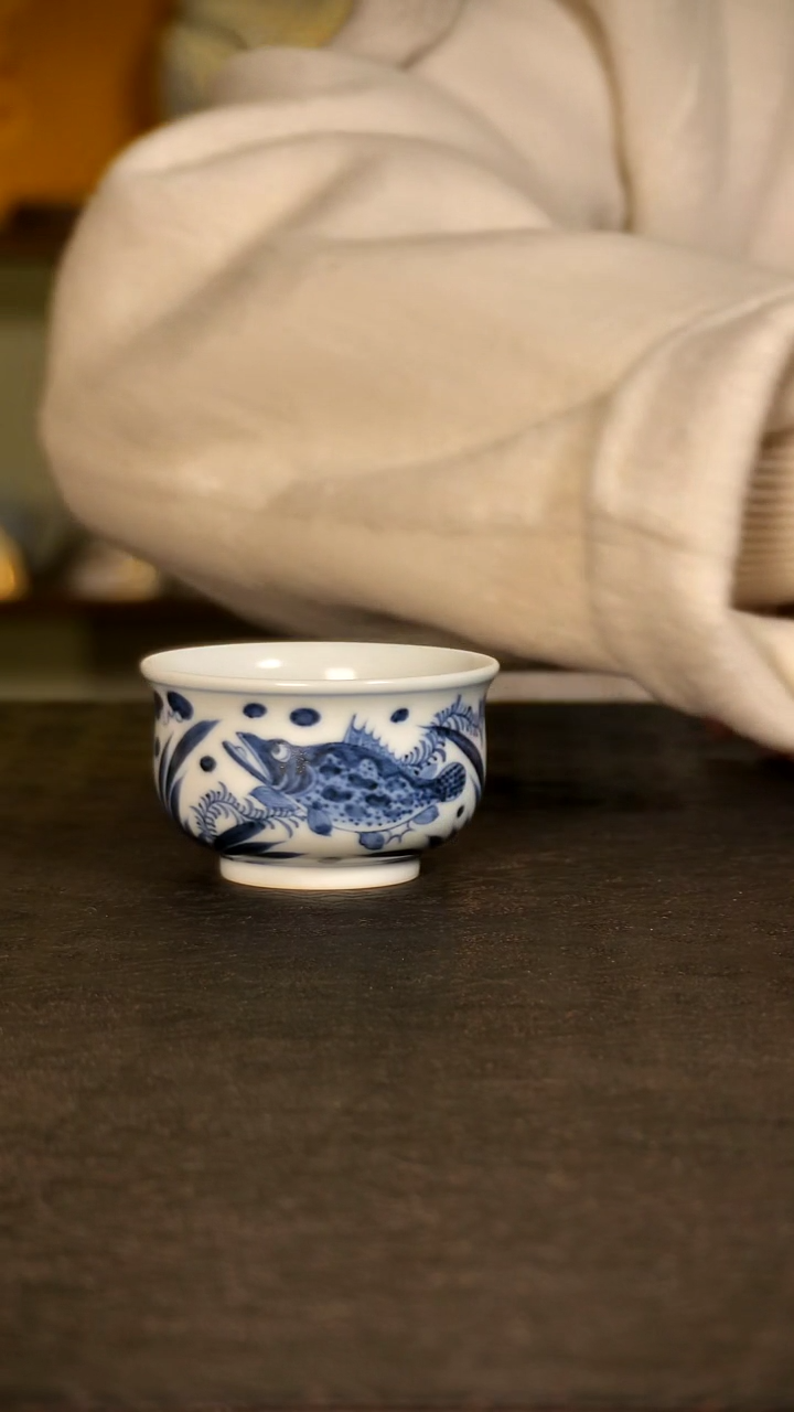 唐语青花鱼藻炉式杯