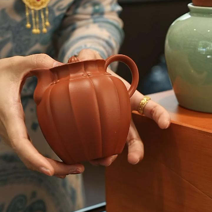 慕子-文化——《如意陶瓷罐熟茶龙珠罐装》+朱泥筋纹僧帽